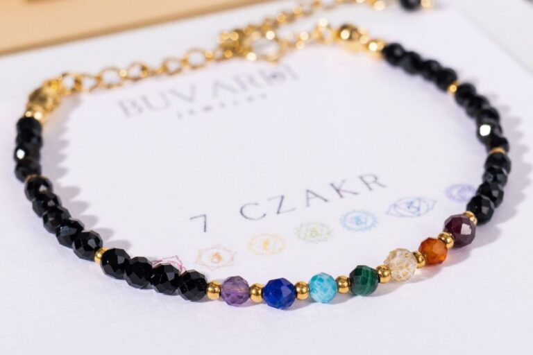 bransoletka czakralna z siedmioma kamieniami