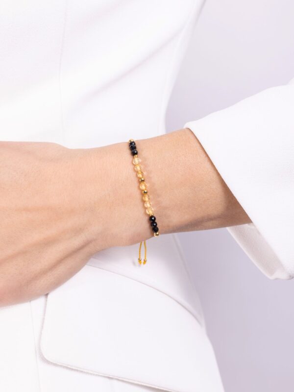 bransoletka czakry splotu słonecznego z cytrynem na sznurku.