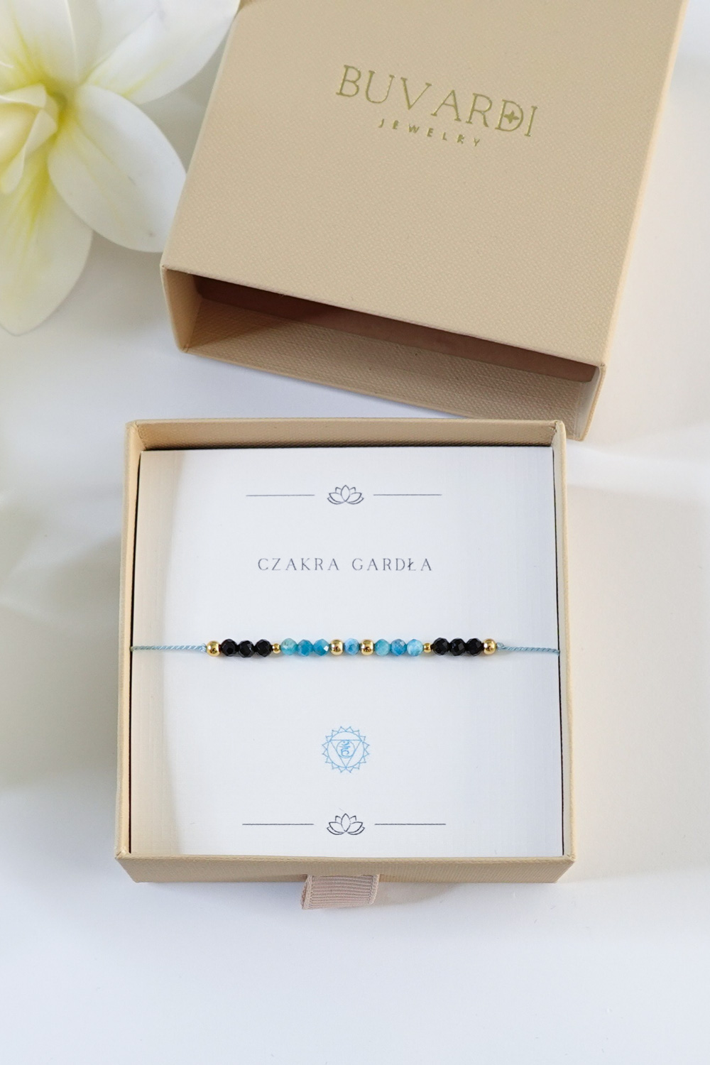 bransoletka na nici z apatytem czakra gardła