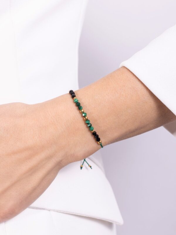 bransoletka czakry serca z malachitem i turmalinem, na sznurku