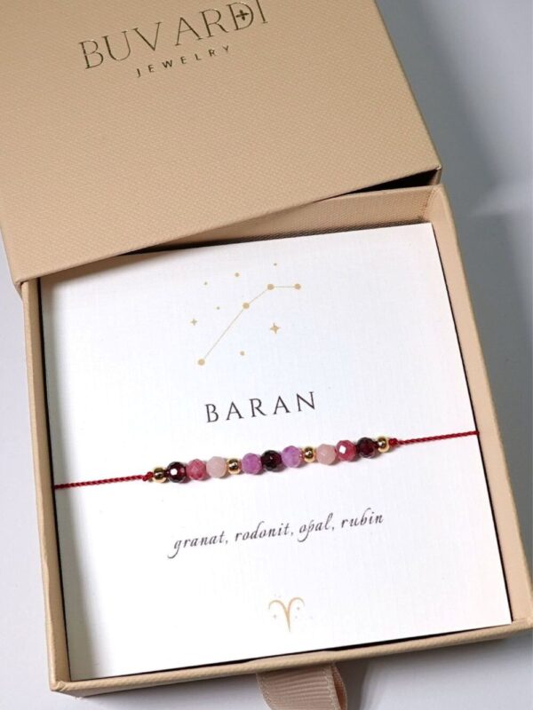 Bransoletka zodiakalna Baran z kamieni naturalnych na sznurku.
