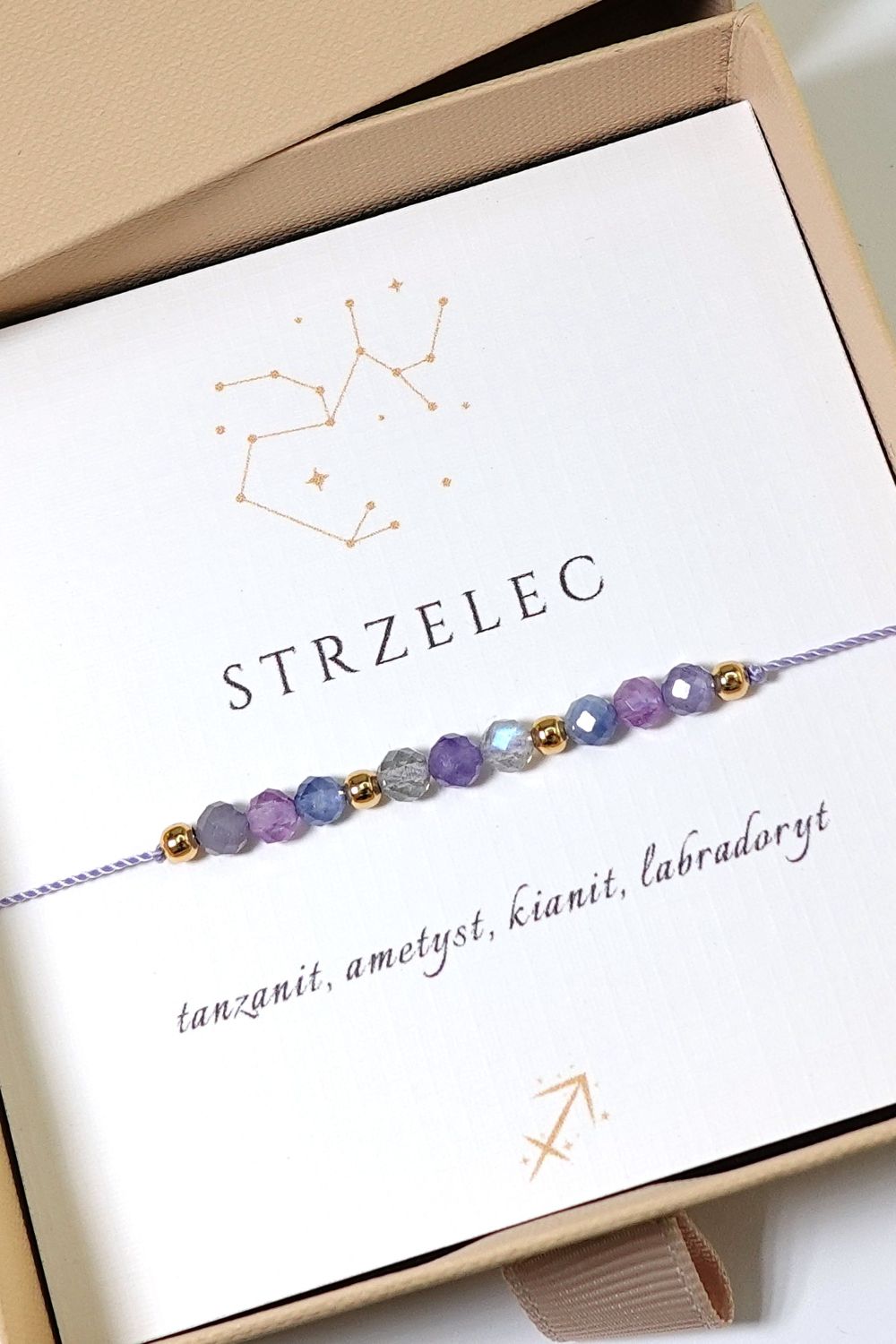 Bransoletka dla znaku zodiaku Strzelec na sznurku z kamieniami naturalnymi: tanzanit, ametyst, kianit, labradoryt