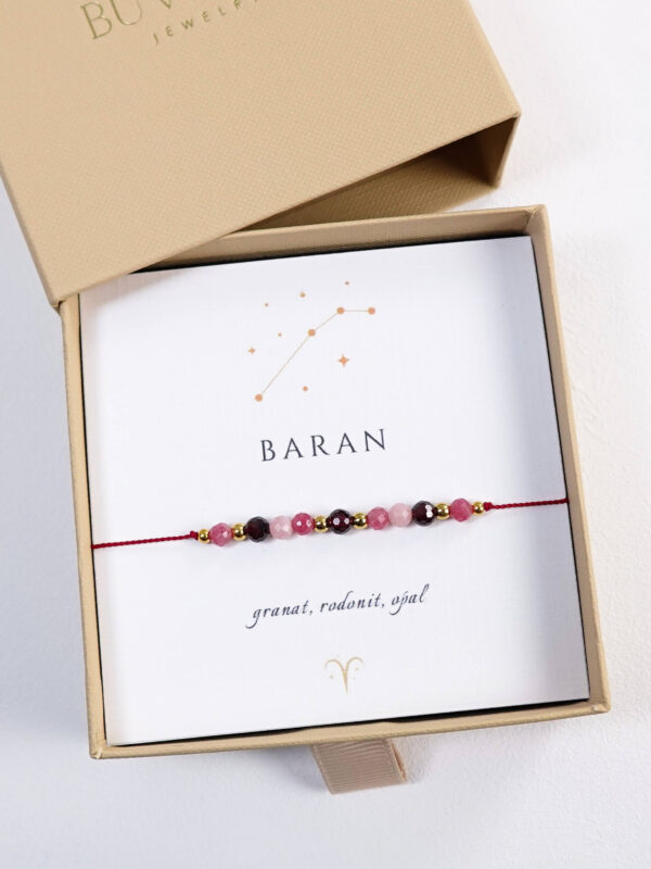Bransoletka dla Barana z granatem z kamieni naturalnych, na sznurku.