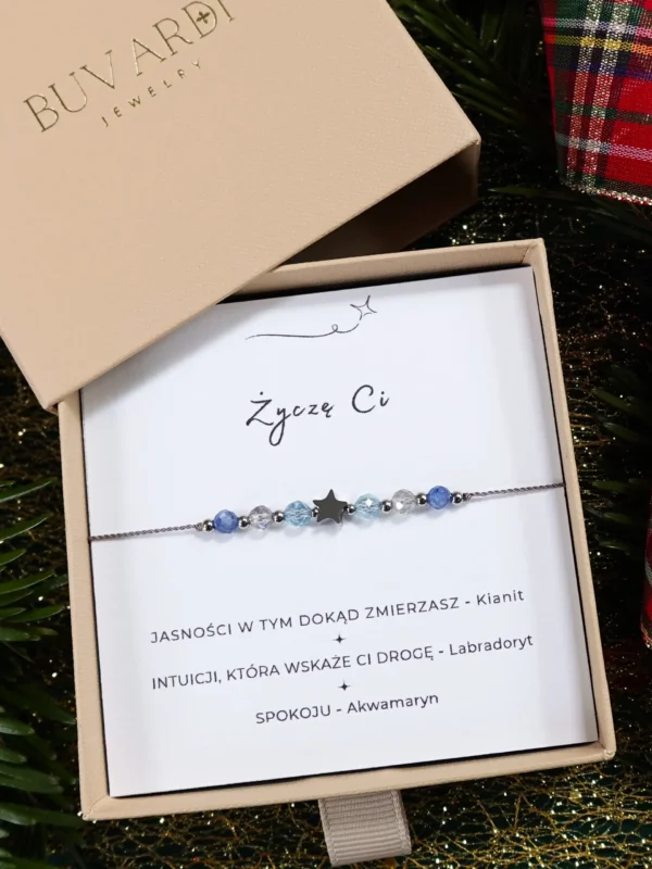 Bransoletka życzę ci z akwamarynem, kianitem, labradorytem i gwiazdką, na sznurku, w pudełku prezentowym.