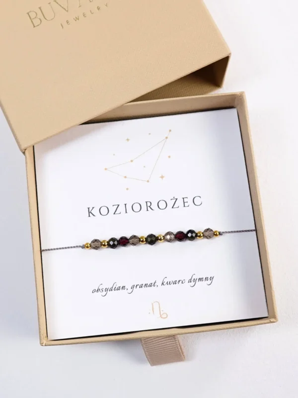 Bransoletka dla znaku Koziorożec z obsydianem, granatem, kwarcem dymnym, na sznurku w pudełku prezentowym