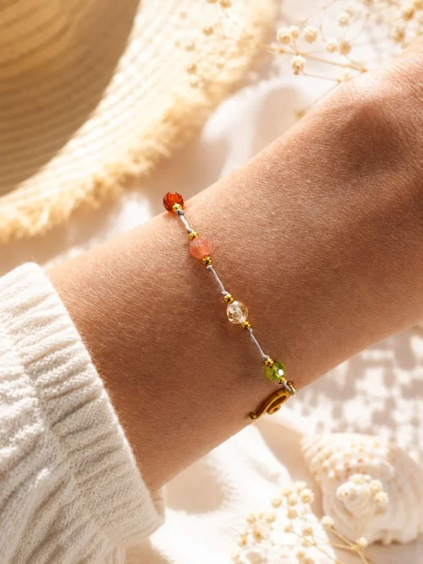 Delikatna bransoletka dla Lwa z kamieni naturalnych z zawieszką znaku zodiaku